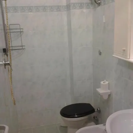 Bed and Breakfast Lea Βιαρέτζιο