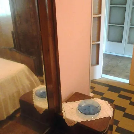 Lea 2* Βιαρέτζιο