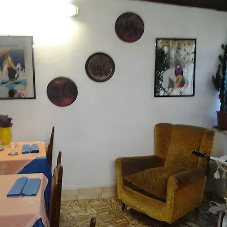 Bed and Breakfast Lea 2*