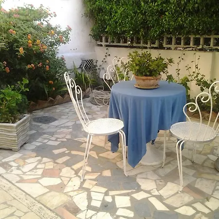 Lea Βιαρέτζιο